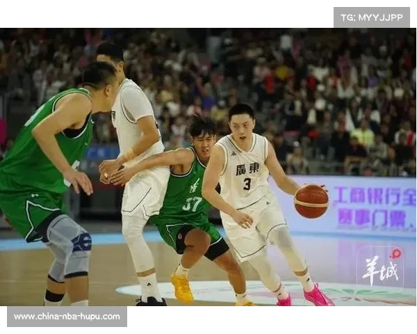 男篮成年组决赛：广东、辽宁、四川三强争冠