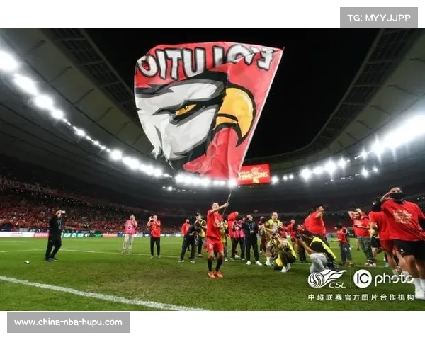 上海海港新球衣设计融入航海信号旗元素